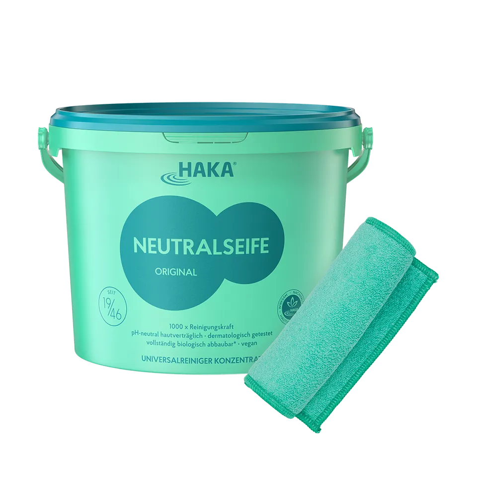 haka-neutralseife-5-kg-set-mit-powertuch-allzweckreiniger image 1